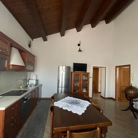 Maria Con Stanza Matrimoniale E Vicino Fiera 2 *