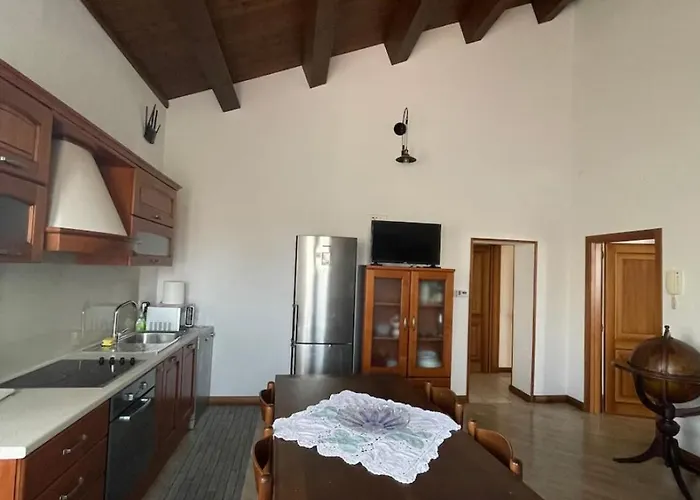 Maria Con Stanza Matrimoniale E Vicino Fiera 2 *